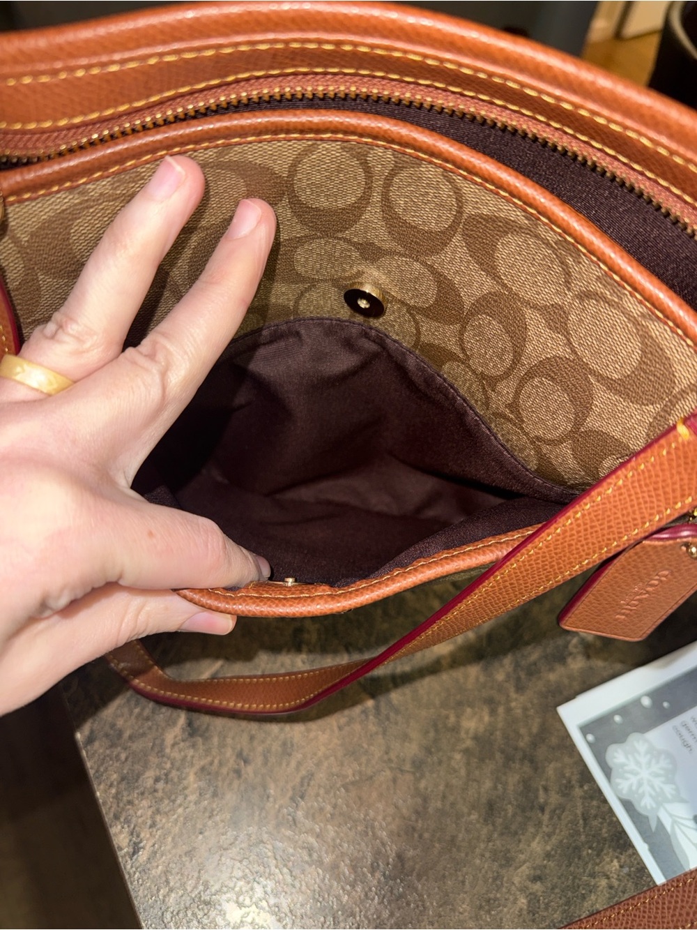 Coach Peyton signature pocket tote - Picture 4 of 7